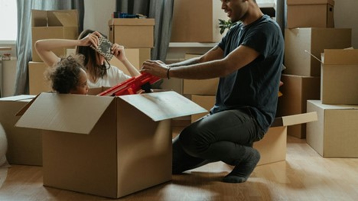 Noise-Reducing Flooring Options for Apartments, Condos, and Upstairs ...